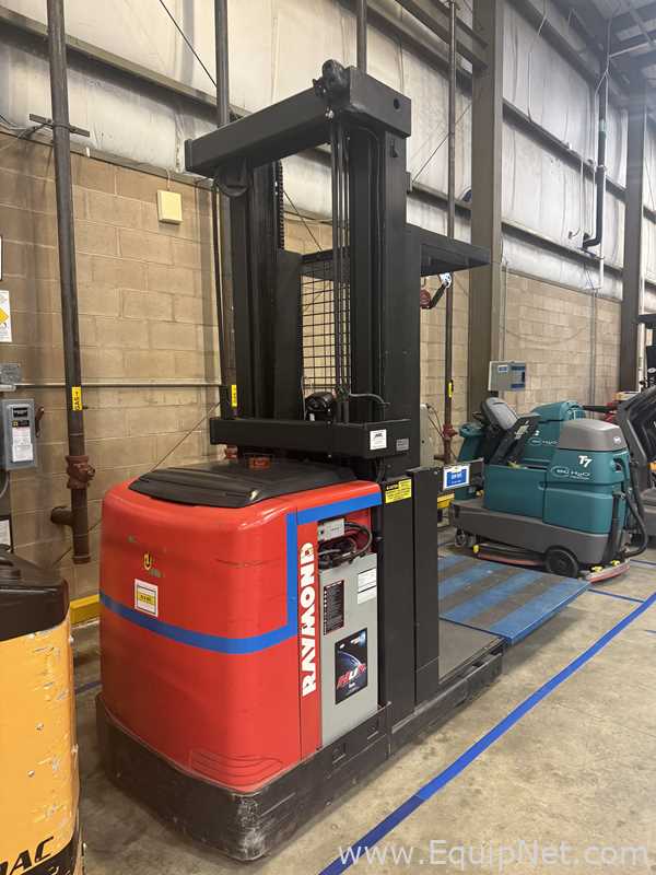 Montacargas The Raymond Corporation EASI-OPC30TT