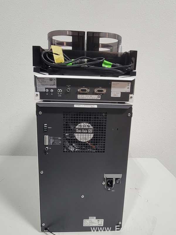 Shimadzu CTO-40C Column Oven with DGU-405 Degassing Unit