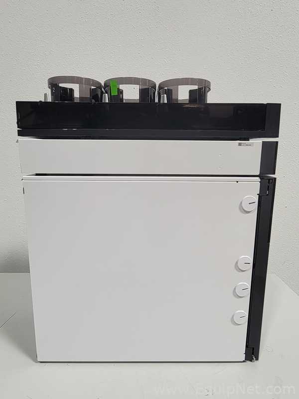 Shimadzu CTO-40C Column Oven with DGU-405 Degassing Unit