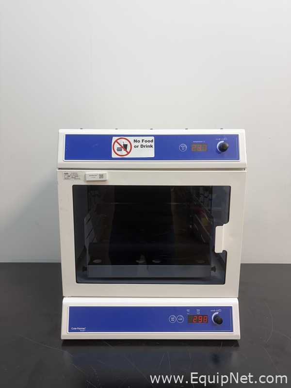 Cole-Parmer SI500 Benchtop Shaking Incubator