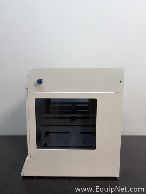 Cole-Parmer SI500 Benchtop Shaking Incubator