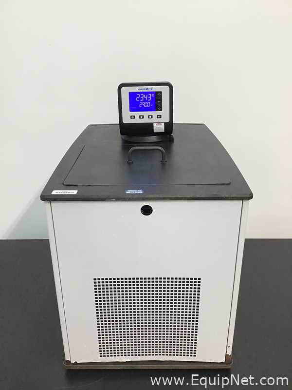 VWR AD28R-30-V11B Refrigerated Water Bath Circulators