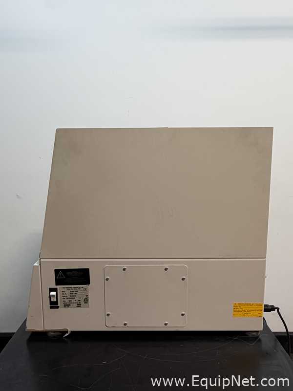 New Brunswick Classic C24KC Benchtop Refrigerated Incubator Shaker