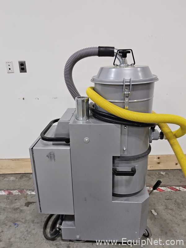 Aspiradora CFM 3106