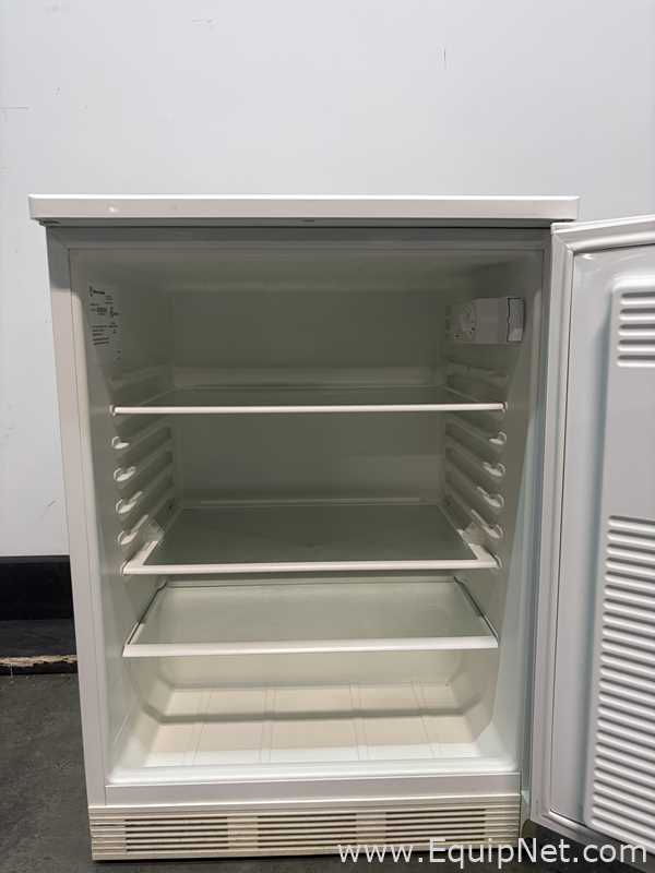 Fisher Scientific 3751FS General-Purpose Undercounter Laboratory Refrigerator