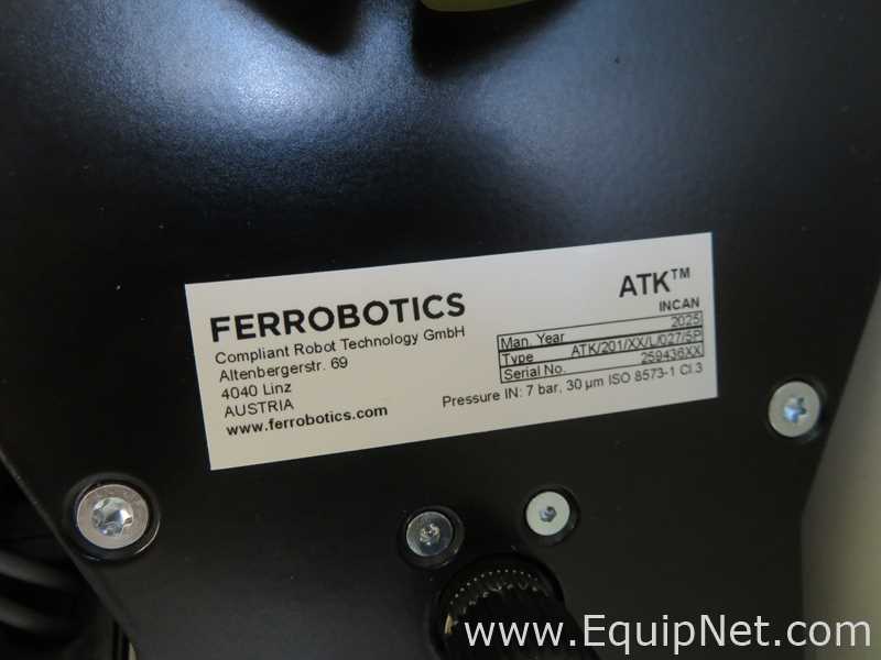 Robótica FerRobotics Compliant Robot Technology GmbH ATK/201/XX/L/027/5P. Sin usar