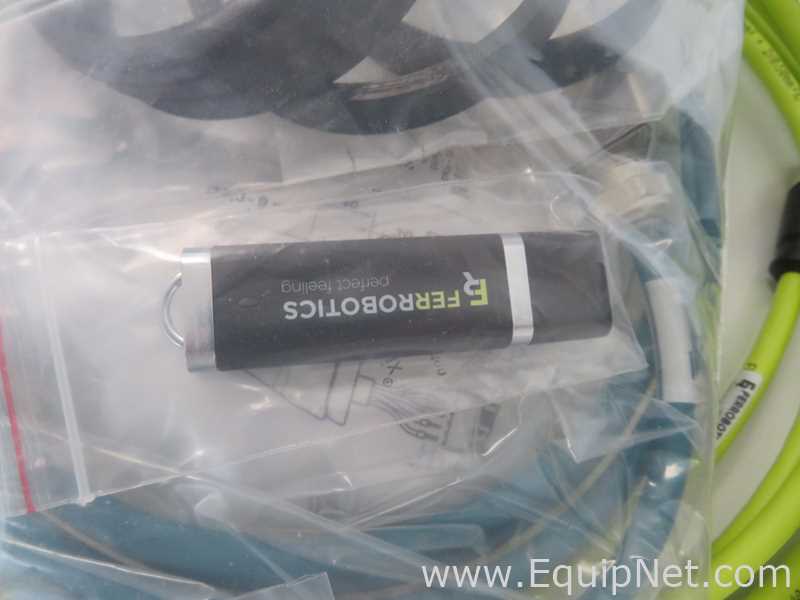 Robótica FerRobotics Compliant Robot Technology GmbH ATK/201/XX/L/027/5P. Sin usar
