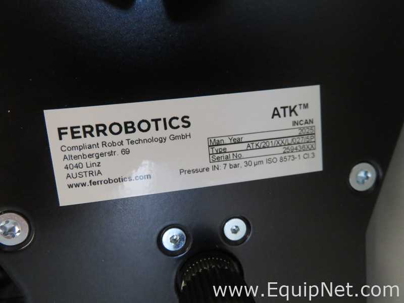 Robótica FerRobotics Compliant Robot Technology GmbH ATK/201/XX/L/027/5P. Sin usar