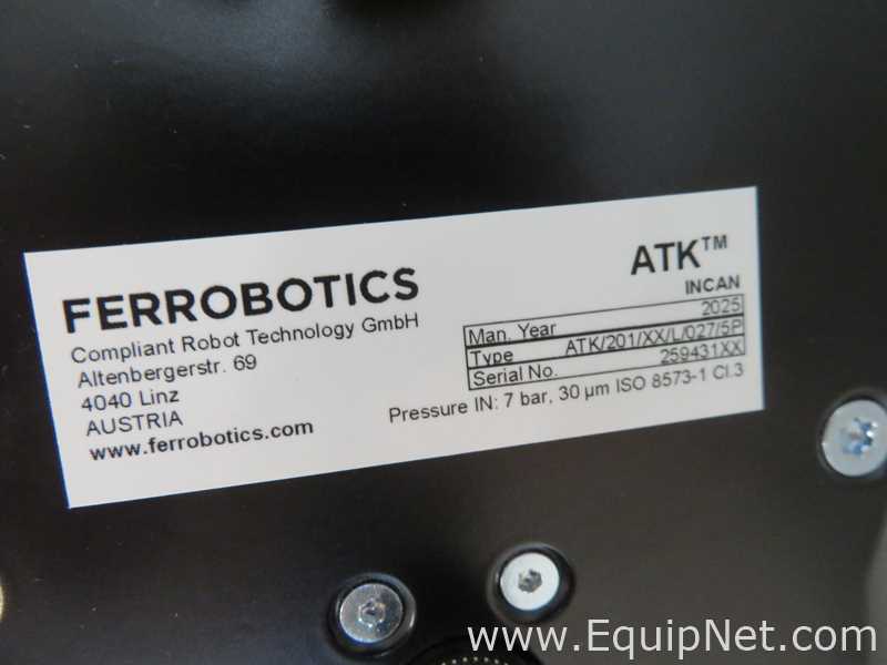 Equipamento de Robótica FerRobotics Compliant Robot Technology GmbH ATK/201/XX/L/027/5P. Sem Uso