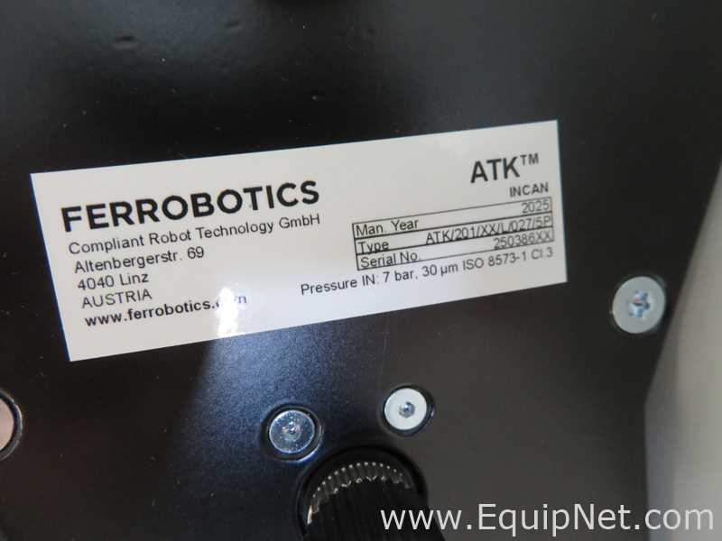 Robótica FerRobotics Compliant Robot Technology GmbH ATK/201/XX/L/027/5P. Sin usar