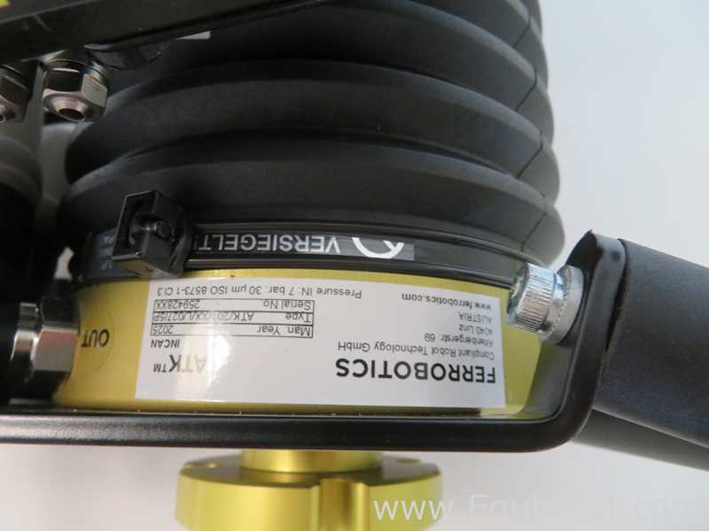 Robótica FerRobotics Compliant Robot Technology GmbH ATK/201/XX/L/027/5P. Sin usar