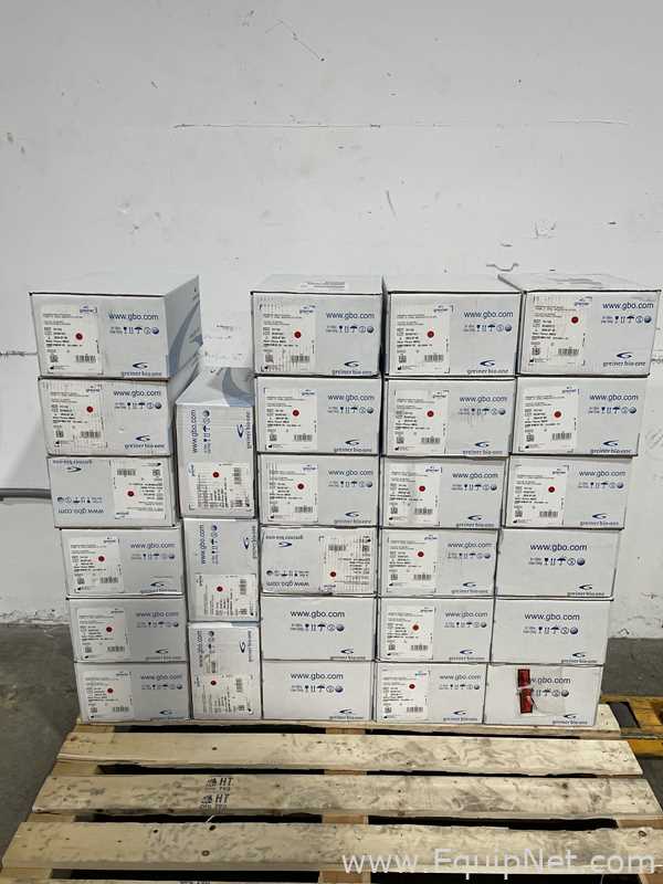 Lot of Greiner Bio One TC-Plate, Lid