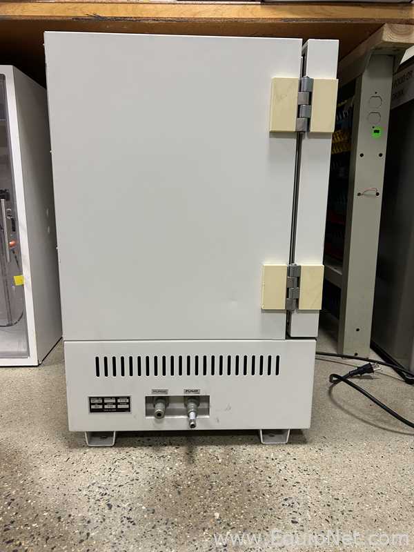Baxter Scientific DP-32 Digital Vacuum Drying Oven