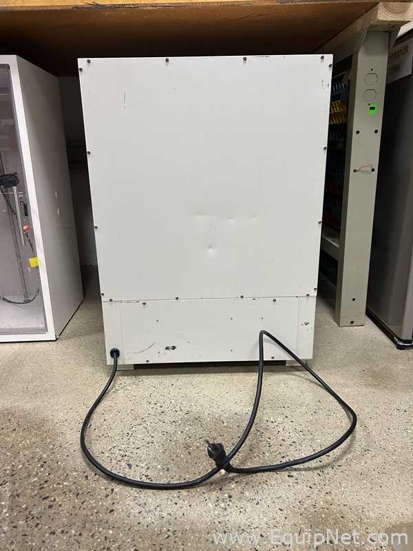 Baxter Scientific DP-32 Digital Vacuum Drying Oven