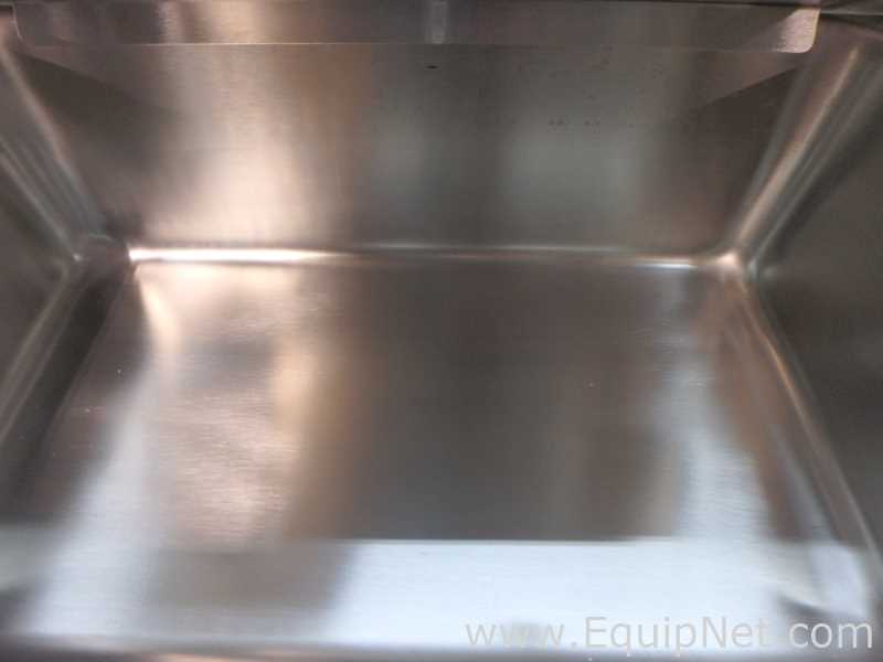 Branson 8800 Ultrasonic Cleaner