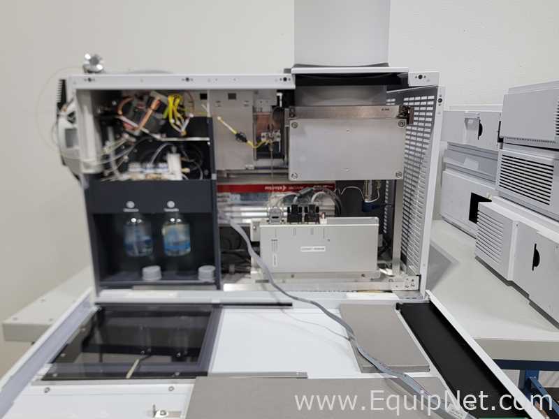 Agilent Technologies 6230 TOF LC/MS  Spectrometer with Agilent 1260 and 1290 Series HPLC System