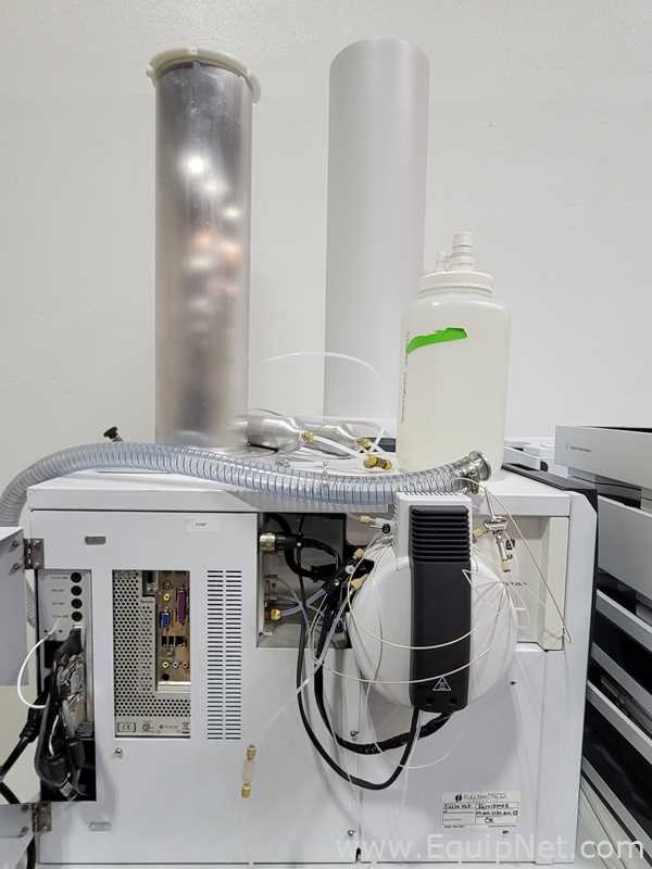 Agilent Technologies 6230 TOF LC/MS  Spectrometer with Agilent 1260 and 1290 Series HPLC System