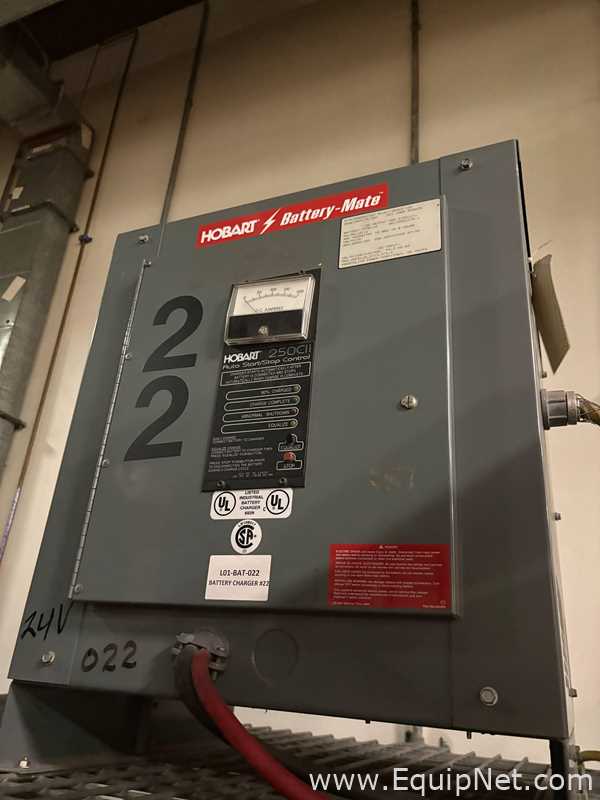 Empilhadeira Yale ESC030ABN24TE083