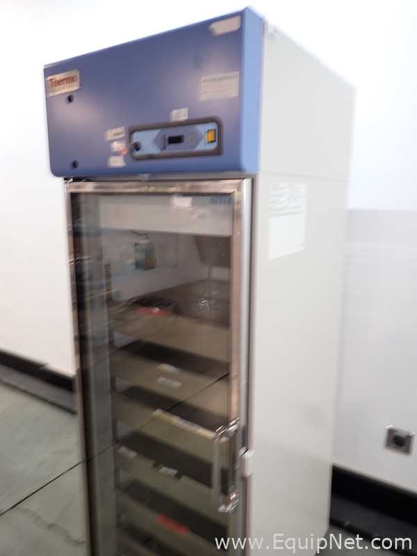 Unidade de Refrigeração Thermo Fisher Scientific RGL2304A