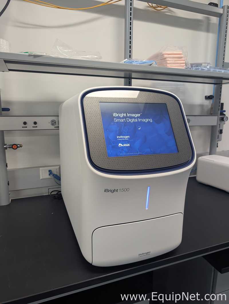 Invitrogen iBright CL1500 Imaging System