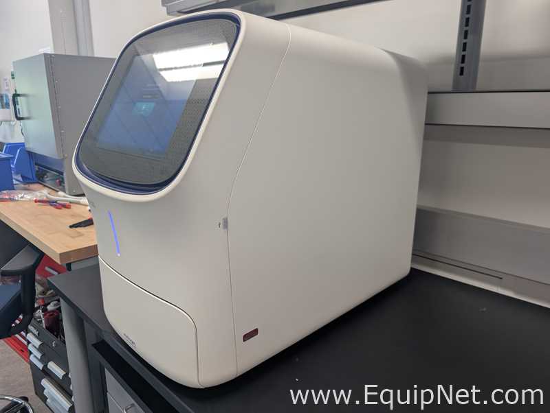 Invitrogen iBright CL1500 Imaging System