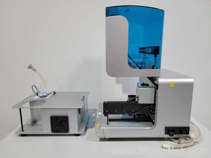 Qiagen QIAcube HT QIAxtractor with VS04 Vacuum Station