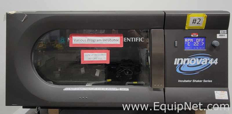 Incubadora New Brunswick Scientific Innova 44R. nuevo