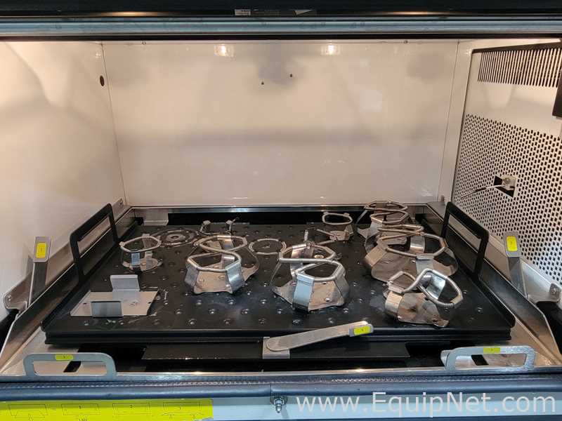 Incubadora New Brunswick Scientific Innova 44R. nuevo