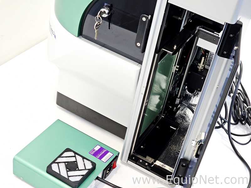 Solentim Cell Metric CLD High Contrast Cell Imager with Plate Loader