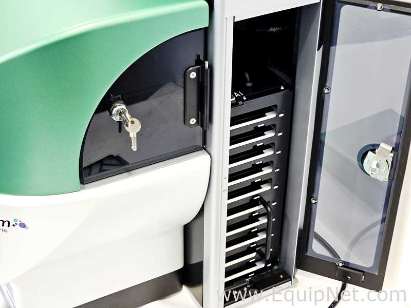 Solentim Cell Metric CLD High Contrast Cell Imager with Plate Loader