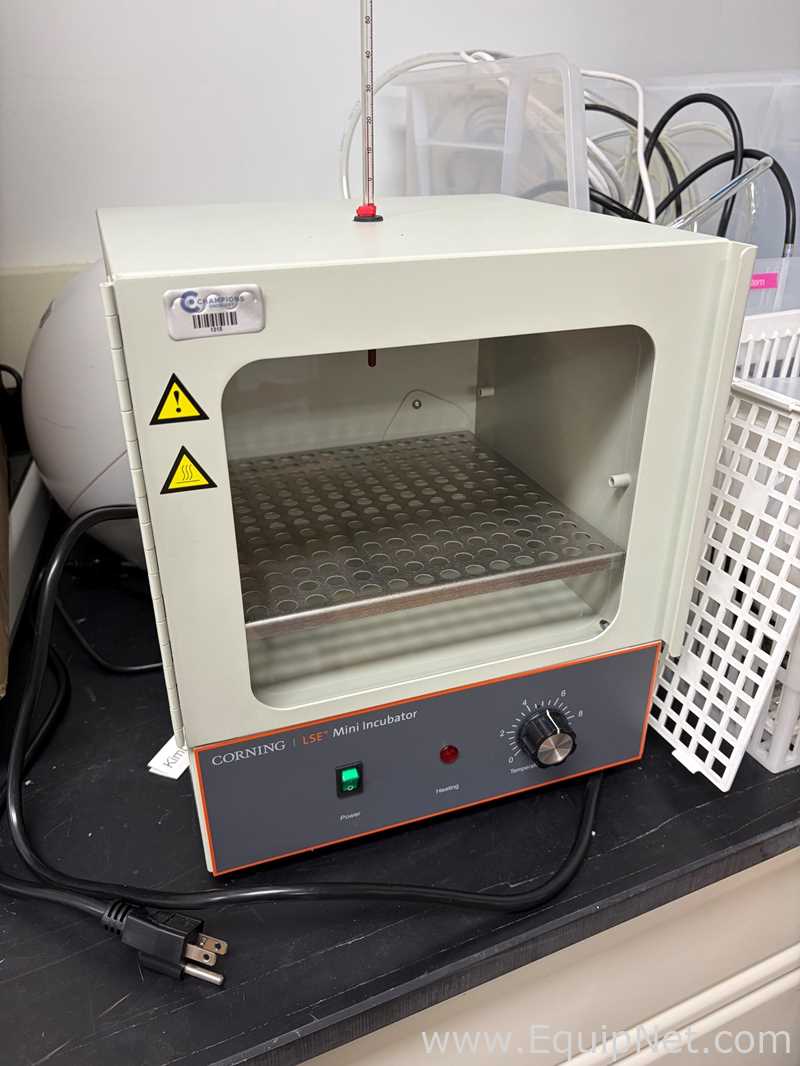 Corning LSE 6800 Mini Incubator