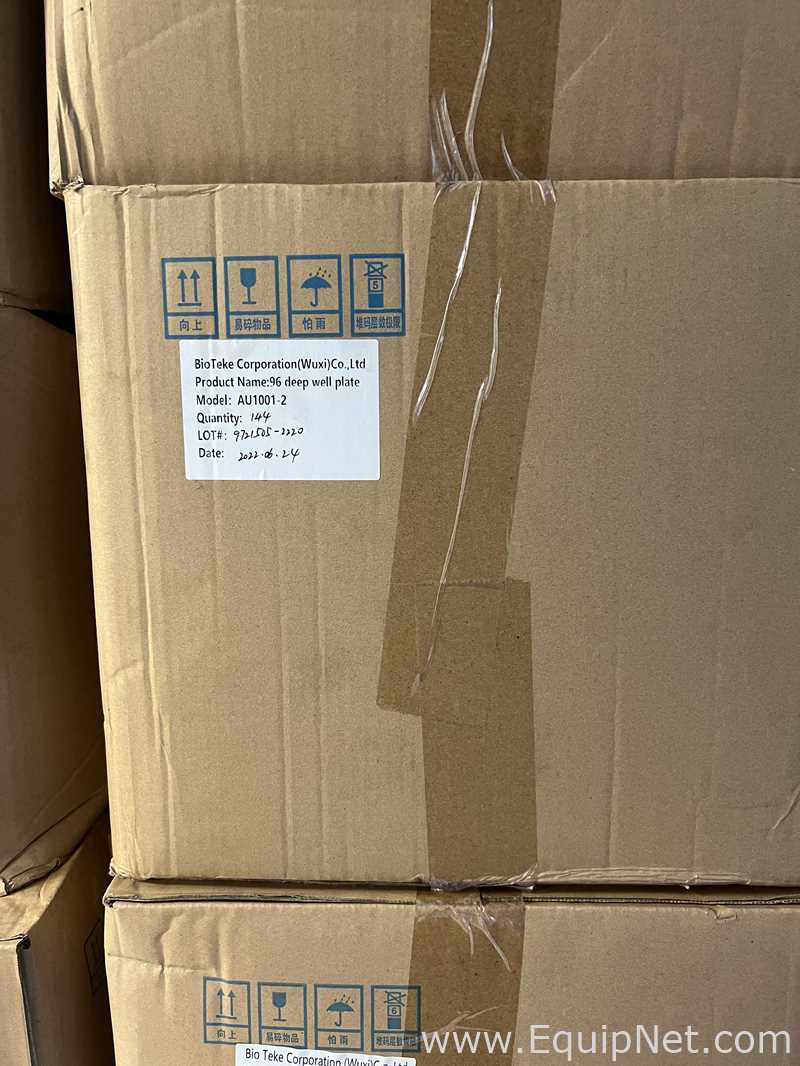 Lot of 10 Racks of 96 Pipet Tips