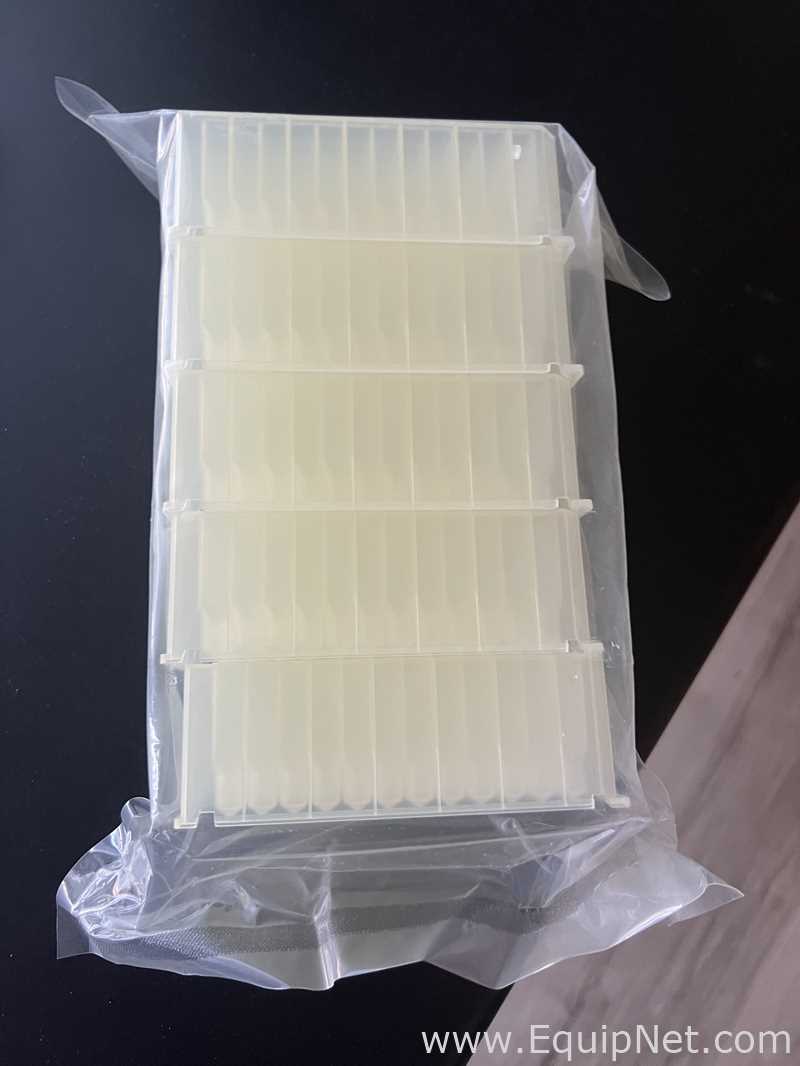 Lot of 10 Racks of 96 Pipet Tips