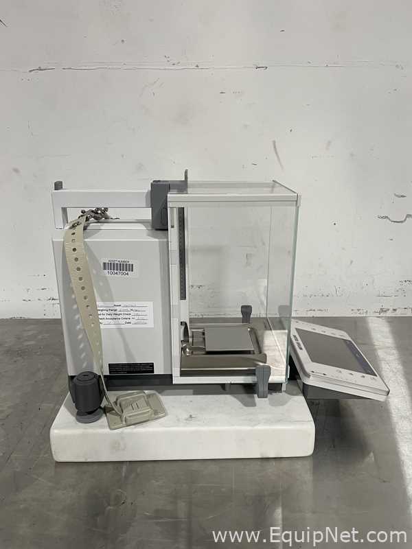 Mettler Toledo XPE504 Analytical Balance With P-58RUE Printer and Marble balancing table