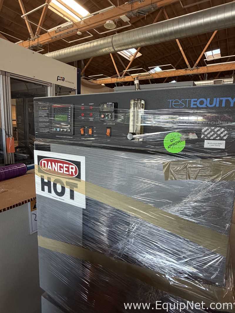 Test Equity 123H Temperature Humidity Chamber