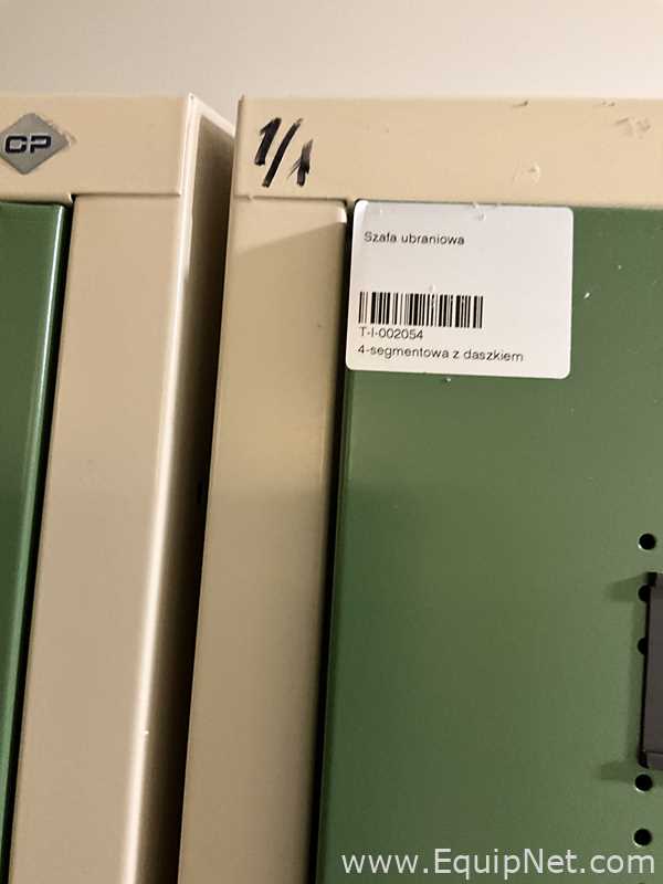 Los aus 2 Lagerschrank  