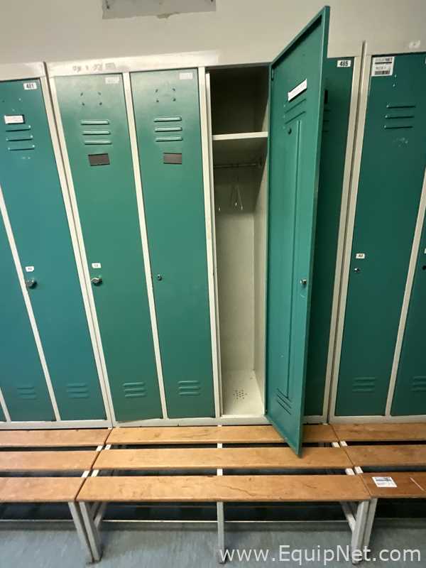 Los aus 2 Lagerschrank  