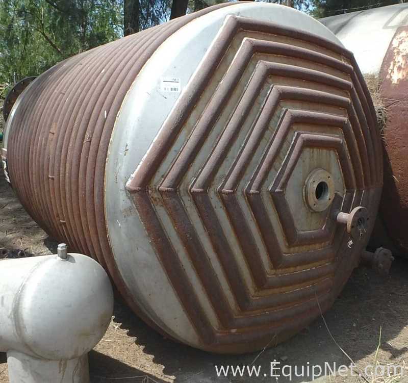Vertical Tank with Heating Coil of 2000 Gal