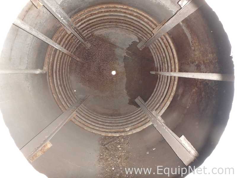 Stainless Steel Vertical 2500 Gal Tank