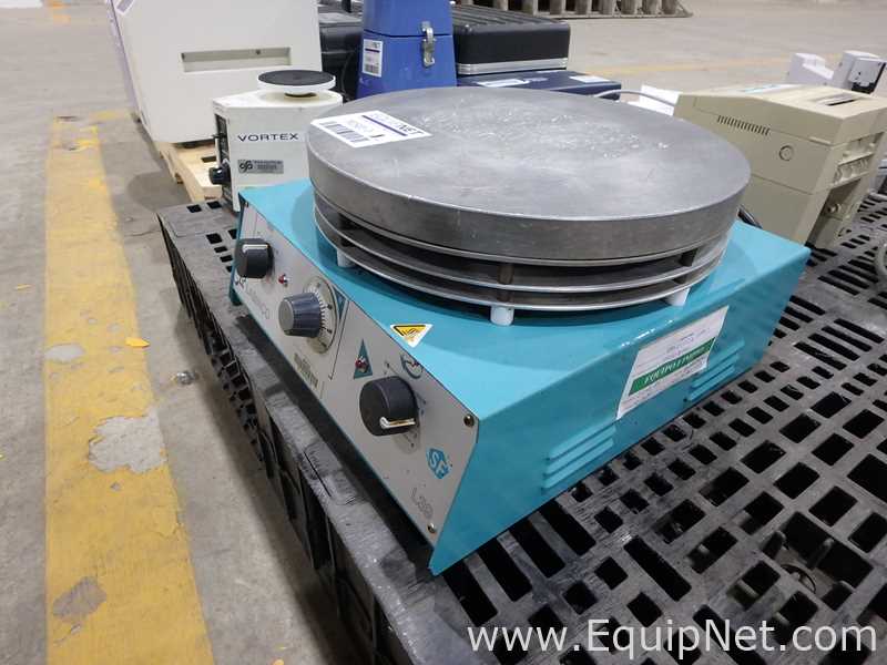 Labinco L39 Stirrer and Hot Plate