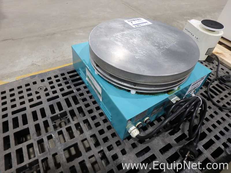 Labinco L39 Stirrer and Hot Plate