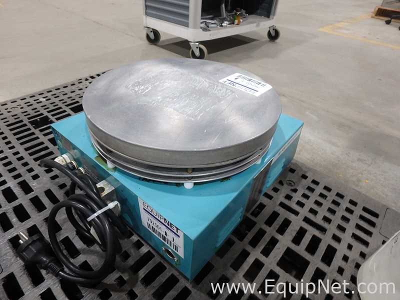 Labinco L39 Stirrer and Hot Plate