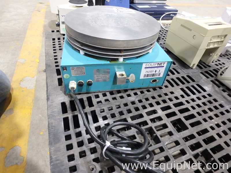Labinco L39 Stirrer and Hot Plate