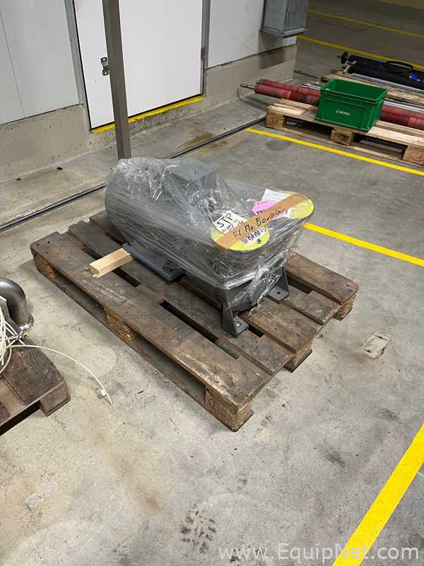 Unused Flowserve Sihi LEMA 425 AZ AA1 4B 02A Water Ring Vacuum Pump
