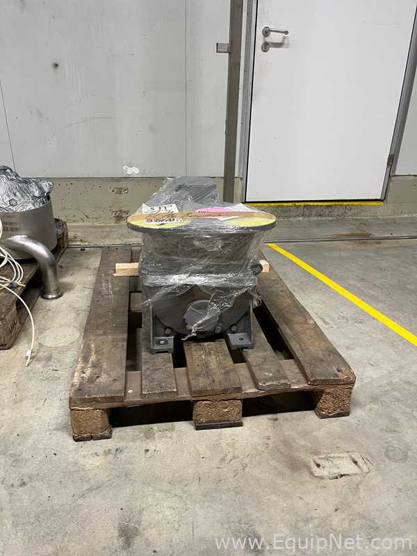 Unused Flowserve Sihi LEMA 425 AZ AA1 4B 02A Water Ring Vacuum Pump
