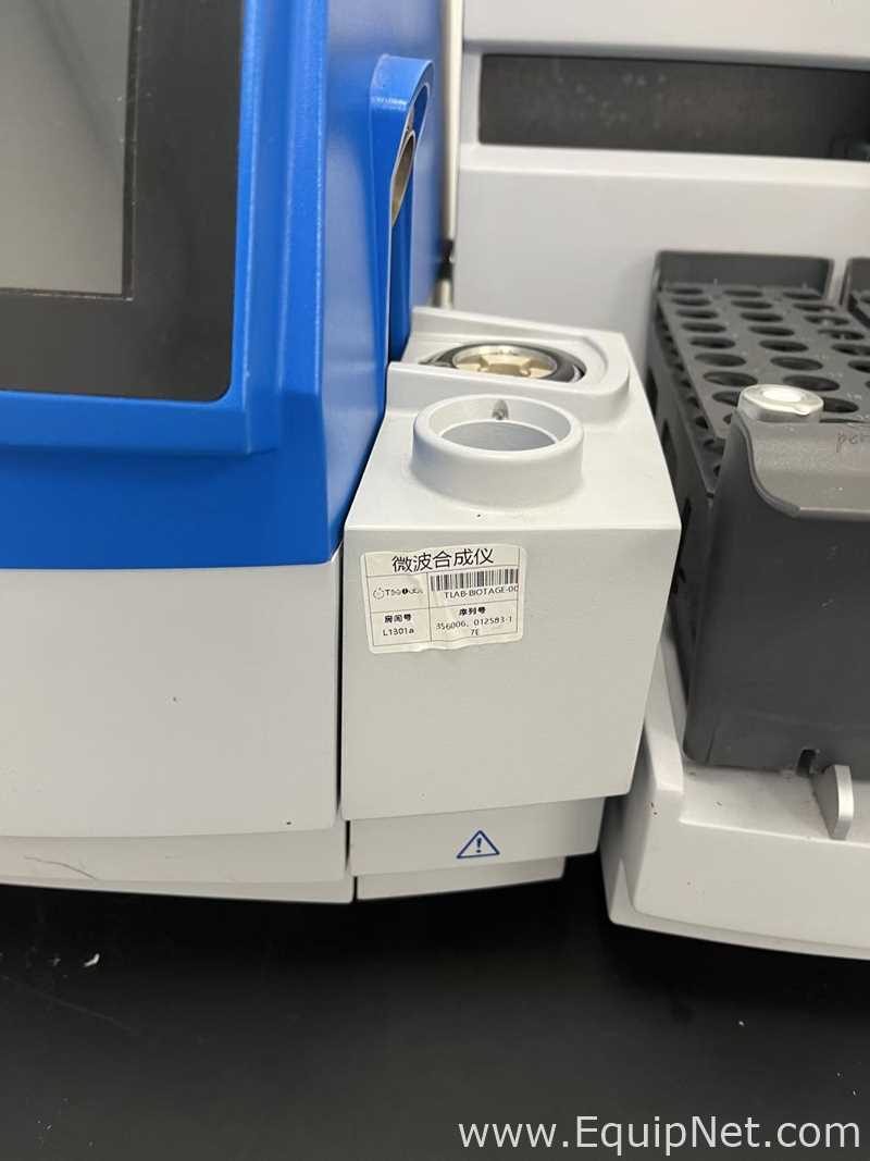 Biotage INITIATOR ROBOT 60 Microwave Synthesis System