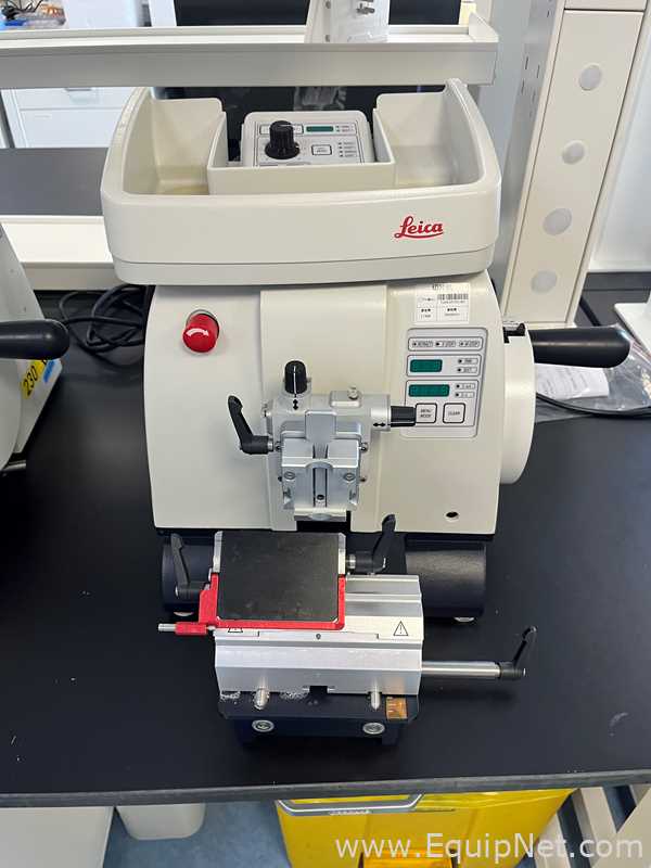 Micrótomo Leica RM2255
