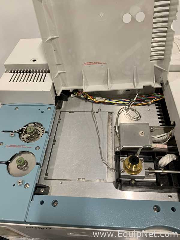 Agilent Technologies 6890 Gas Chromatograph with CTC Analytics Autosampler