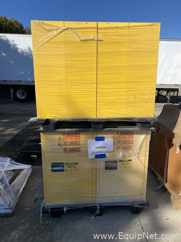 Línea de Gabinete de Almacenamiento de Inflamables Uline Requisitos de aire 12 GALS