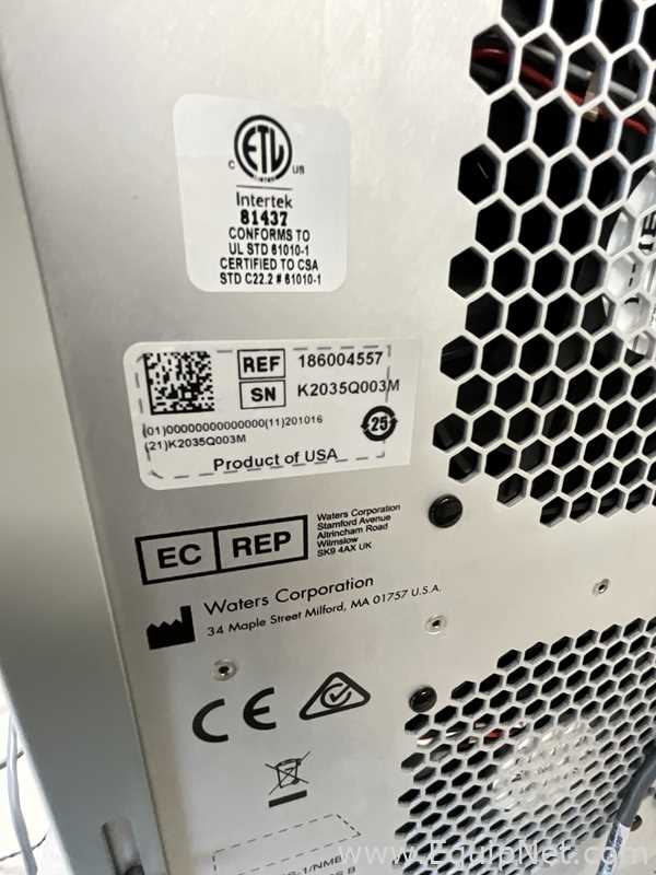 Waters 2535 Quaternary Gradient Module 2998 Photodiode Array Detector and Fraction CollectorIII HPLC